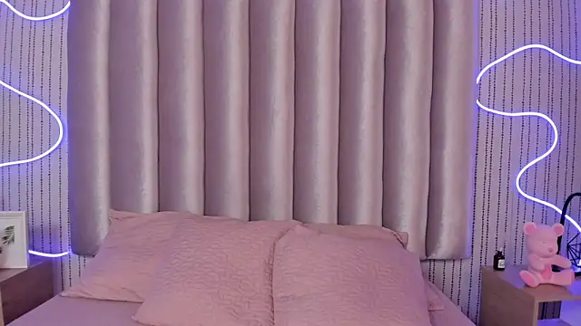 SAMMYLEWISMD online show from 04-01-26, 03:19