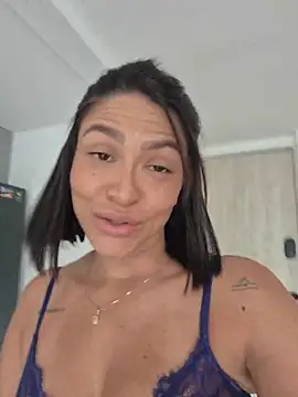 Snapshot of Ina_Jody_ chatting on 07-18-26, 07:00 Ina Jody online show from 07-18-26, 07:00