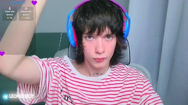 LeonBoykisser online show from 07-09-26, 10:04