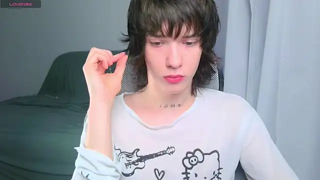 LeonBoykisser online show from 07-08-26, 02:35