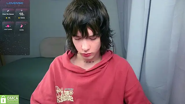 LeonBoykisser online show from 05-20-26, 11:24