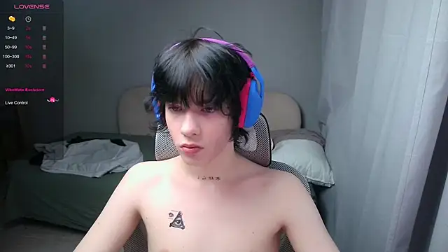 LeonBoykisser online show from 02-13-26, 12:27