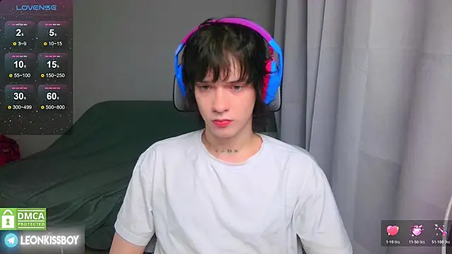 LeonBoykisser online show from 04-24-26, 08:22