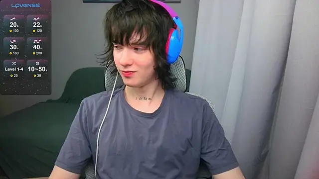 LeonBoykisser online show from 05-08-26, 05:39