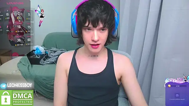 LeonBoykisser online show from 04-21-26, 05:52
