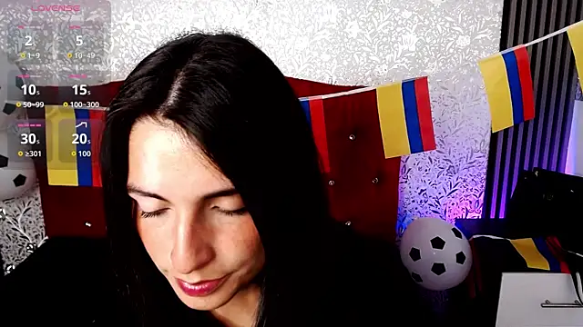 MiaVelasquez01 online show from 06-10-26, 05:03