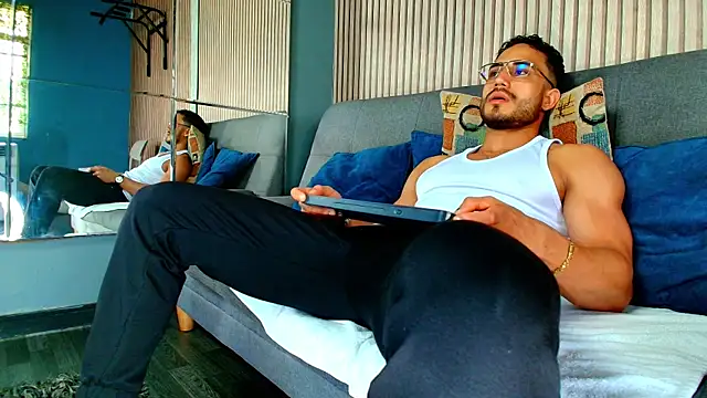 Vans Ross online show from 02-18-26, 07:32