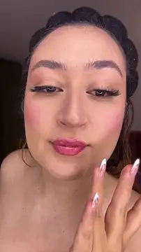 Snapshot of SalomeFlores chatting on 06-16-26, 12:32 SalomeFlores online show from 06-16-26, 12:32