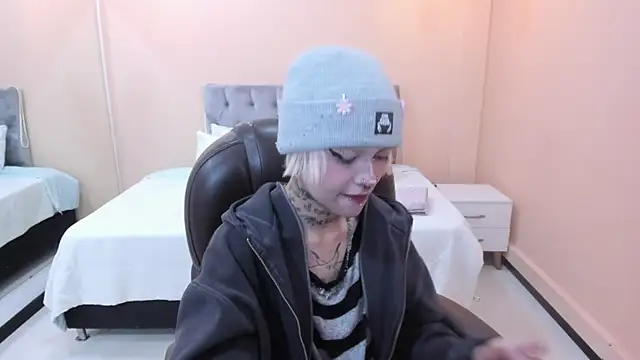 Bela Craxkerr online show from 04-13-26, 12:53