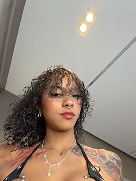 LizStorm  online show from 08-06-26, 11:05
