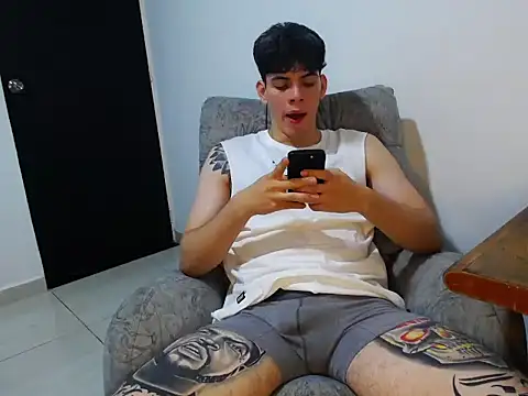 Snapshot of Joshh_miller chatting on 02-13-26, 04:45 Joshh miller online show from 02-13-26, 04:45