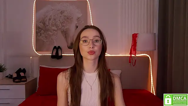 Snapshot of Emily_Simon chatting on 02-09-26, 05:16 Emily Simon online show from 02-09-26, 05:16