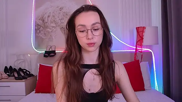 Emily Simon online show from 06-06-26, 05:12