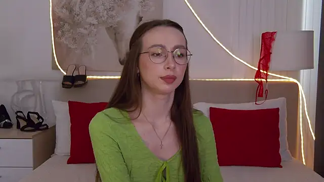 Emily Simon online show from 04-02-26, 05:25