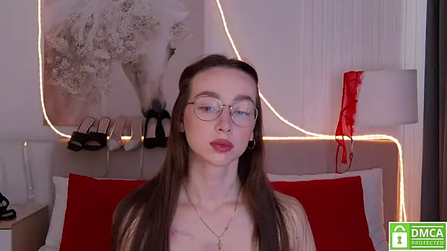 Snapshot of Emily_Simon chatting on 03-02-26, 05:52 Emily Simon online show from 03-02-26, 05:52