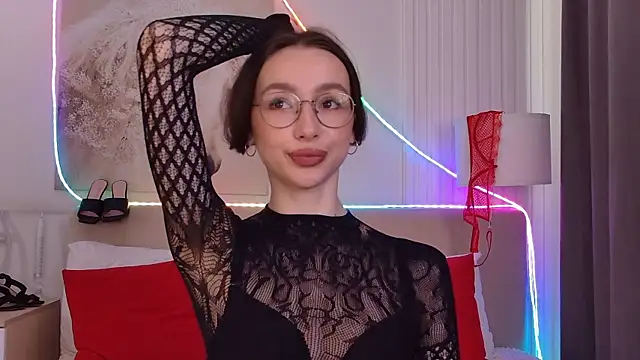 Emily Simon online show from 05-14-26, 04:53