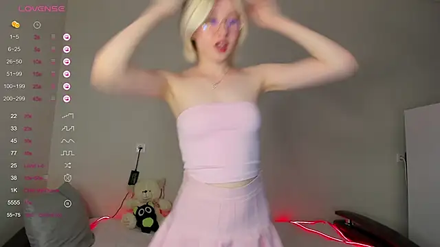 Allettaevee online show from 04-01-26, 01:41