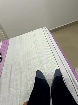 Arleymounthblack online show from 01-14-26, 04:05