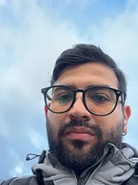 Snapshot of Arleymounthblack chatting on 01-16-26, 10:25 Arleymounthblack online show from 01-16-26, 10:25