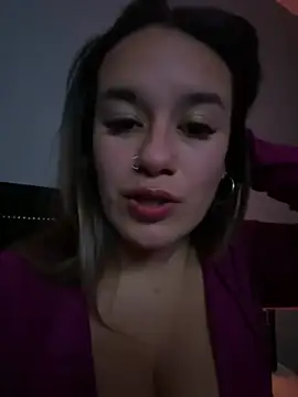 Snapshot of LatinaFuegoX chatting on 07-05-26, 04:30 LatinaFuegoX online show from 07-05-26, 04:30