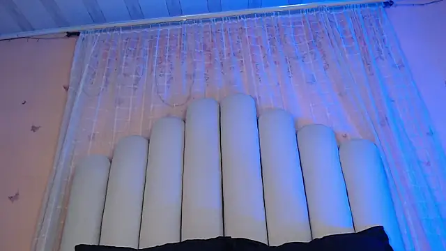 Snapshot of RoseConor_ chatting on 02-17-26, 03:15 RoseConor online show from 02-17-26, 03:15