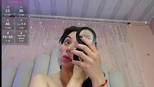 Snapshot of RoseConor_ chatting on 02-12-26, 03:17 RoseConor online show from 02-12-26, 03:17