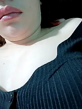 lylinhjim online show from 01-15-26, 03:10