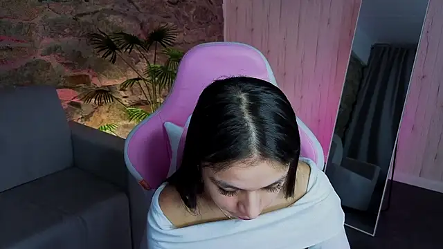 Kim Bless online show from 02-05-26, 01:12