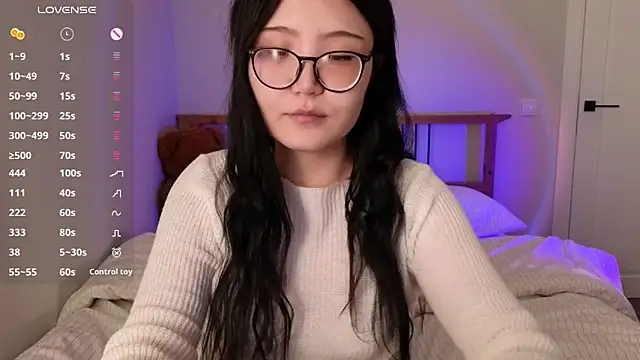 nullgirl online show from 05-18-26, 02:23