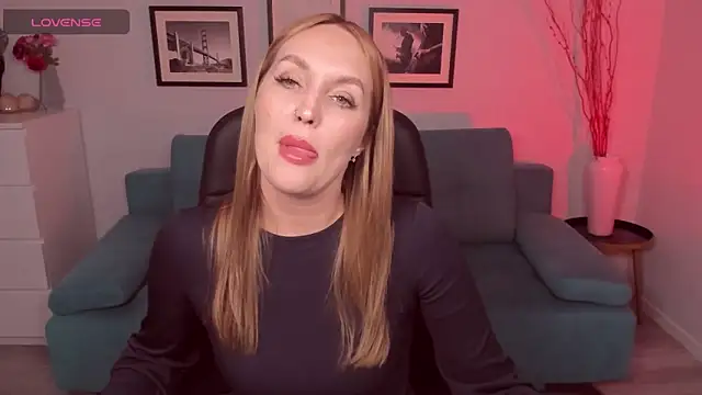 EvieMagical online show from 03-24-26, 06:19