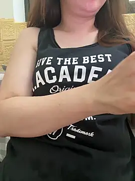 Donna9696 online show from 04-11-26, 02:52