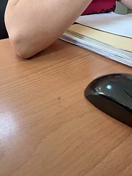 Donna9696 online show from 04-11-26, 07:45