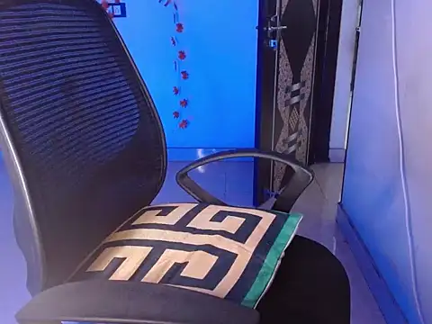 Im Iriss online show from 02-23-26, 03:12