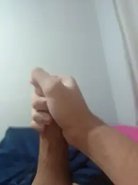 Snapshot of Felipe_20cm chatting on 02-24-26, 08:04 Felipe 20cm online show from 02-24-26, 08:04