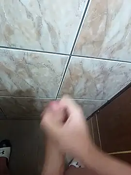 Snapshot of Felipe_20cm chatting on 02-23-26, 04:58 Felipe 20cm online show from 02-23-26, 04:58