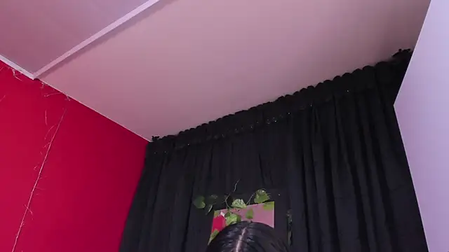 Snapshot of ailyn-moretti chatting on 03-14-26, 01:11 ailyn-moretti online show from 03-14-26, 01:11