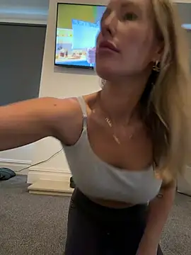 Daisyprin online show from 02-23-26, 01:55