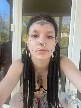 demonLamia online show from 04-30-26, 05:09