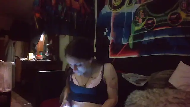 LadySn0w26 online show from 05-14-26, 01:02