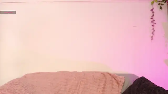 Snapshot of chloe_peach_ chatting on 05-17-26, 12:38 chloe peach online show from 05-17-26, 12:38