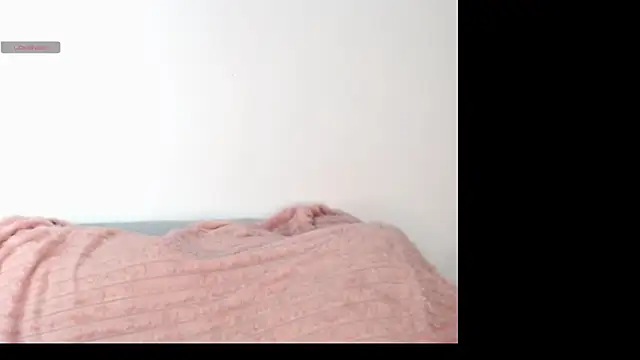 Snapshot of chloe_peach_ chatting on 05-22-26, 12:03 chloe peach online show from 05-22-26, 12:03