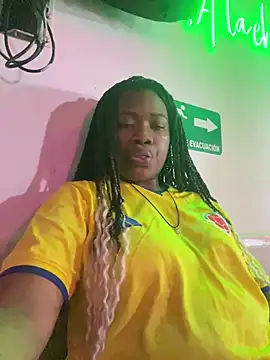 Snapshot of chanellmontes3 chatting on 07-08-26, 02:24 chanellmontes3 online show from 07-08-26, 02:24