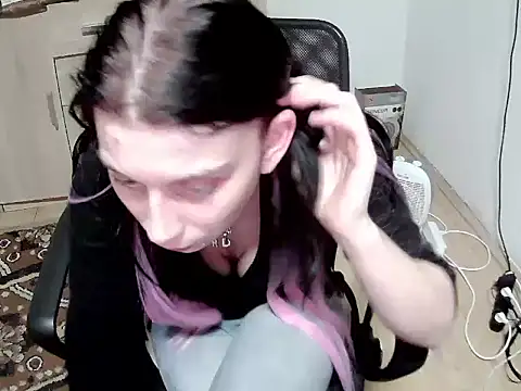 Snapshot of Lexagrimes chatting on 02-09-26, 09:24 Lexagrimes online show from 02-09-26, 09:24