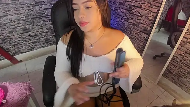 Snapshot of Saschaa_Doll chatting on 02-24-26, 03:40 Saschaa Doll online show from 02-24-26, 03:40