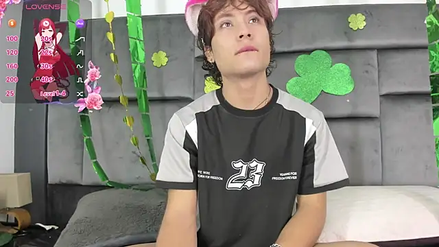 Snapshot of Liam_Grant chatting on 03-03-26, 06:53 Liam Grant online show from 03-03-26, 06:53