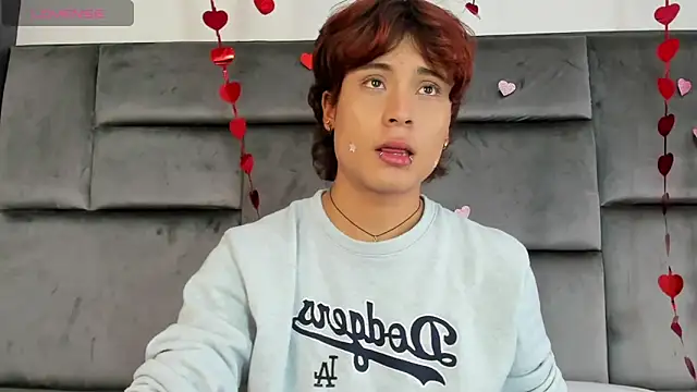 Snapshot of Liam_Grant chatting on 02-11-26, 07:03 Liam Grant online show from 02-11-26, 07:03