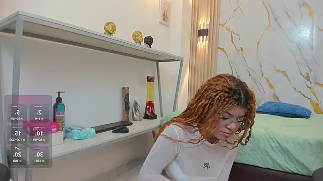 Zoey Taylor07 online show from 05-30-26, 12:44