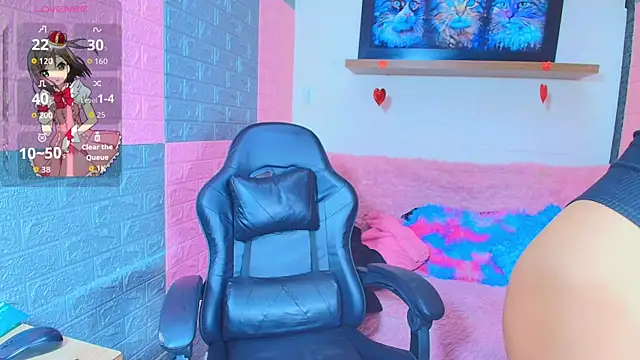 hotcakes uwu online show from 04-23-26, 03:57