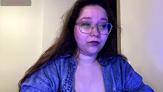 AemiliaLust online show from 01-17-26, 06:22