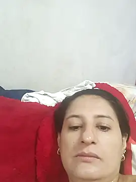 Snapshot of Luna_seductora12 chatting on 02-22-26, 01:57 Luna seductora12 online show from 02-22-26, 01:57